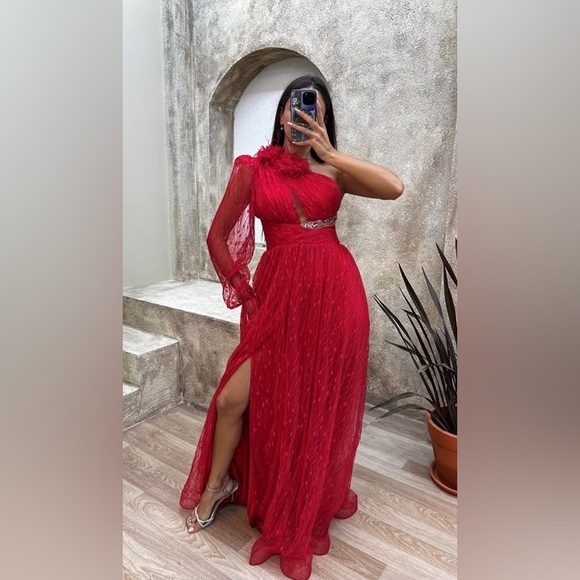 KYAFET SEPETI, RED ONE SLEEVE TULLE EVENING DRESS - Picture 3 of 5